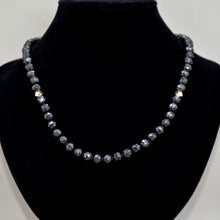  84 Beads Necklace Ink Crystal Cut